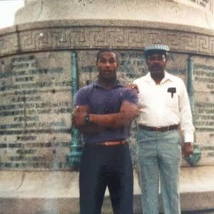 Meet your Posher, Lloyd